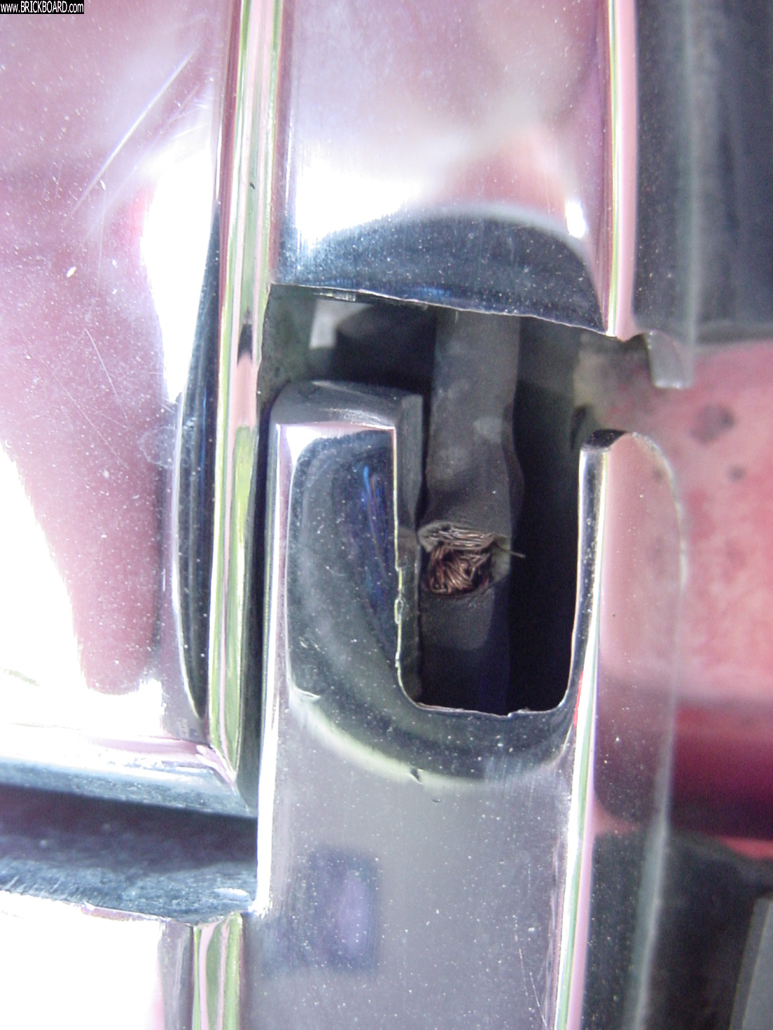 Volvo 200 -- 1990 Volvo 240 Left Side Hinge Down Wire Harness Broken