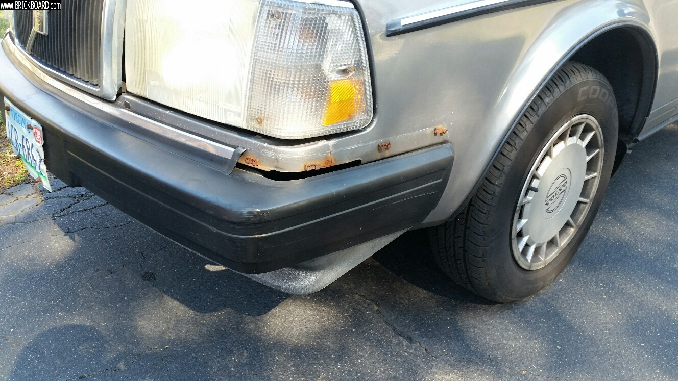 Volvo 200 -- 89 240 Front Trim