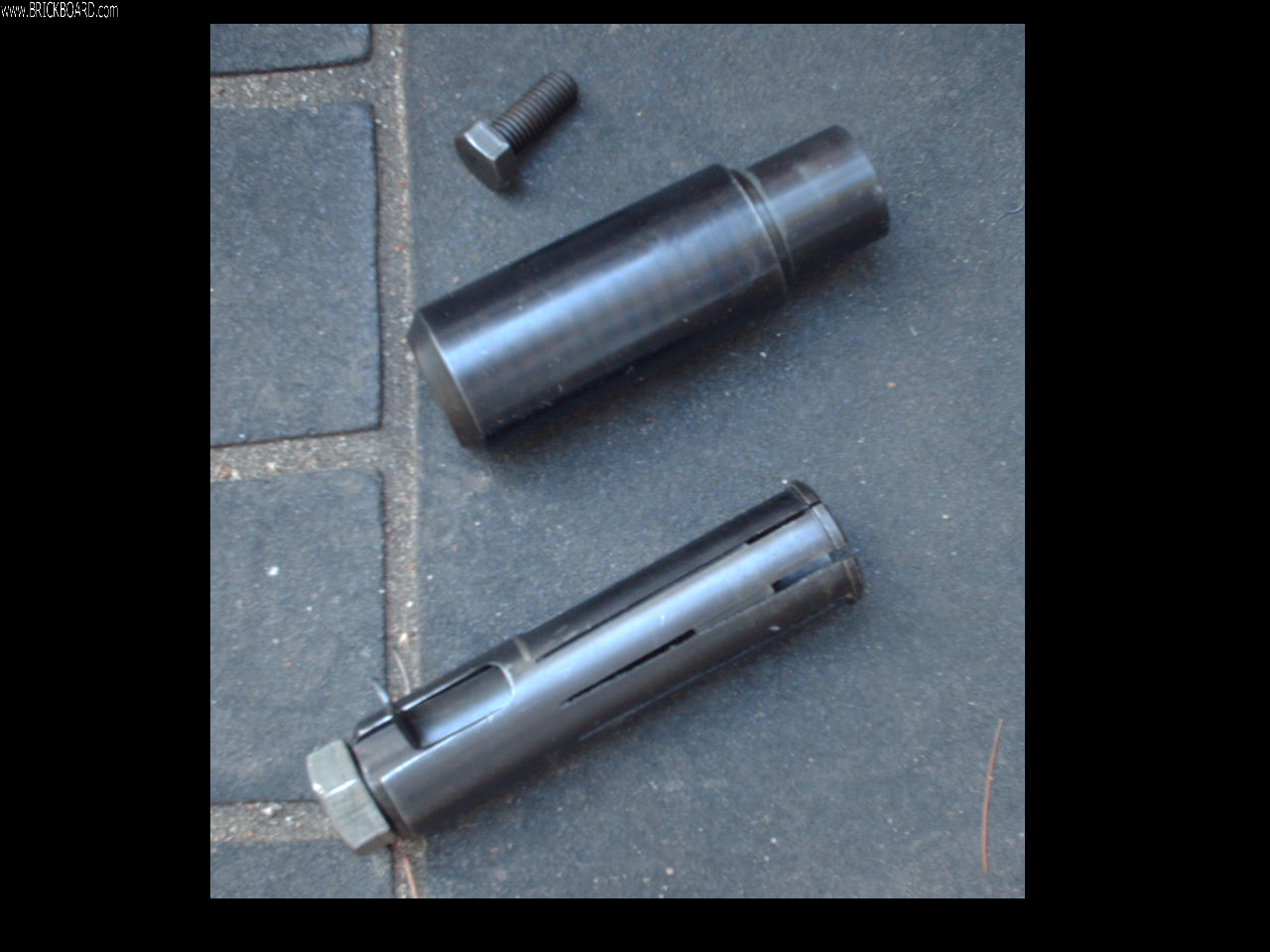 Volvo  -- output shaft bushing removal tool