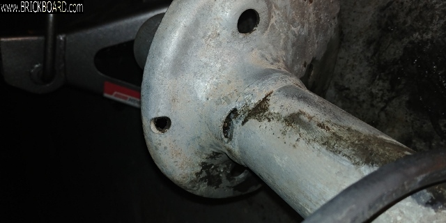 Volvo 200 -- Lars 93-244 - strut receiver