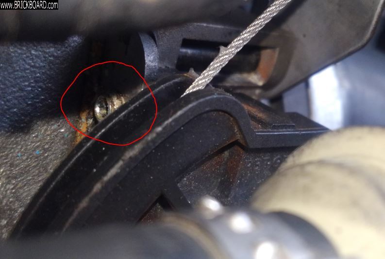 Volvo S40-V40 -- 2004 S40 Idle Position Stop Screw