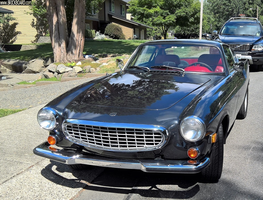 Volvo 1800 -- front - 71E