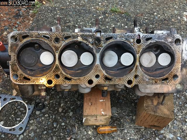 Volvo 700 -- Volvo 740