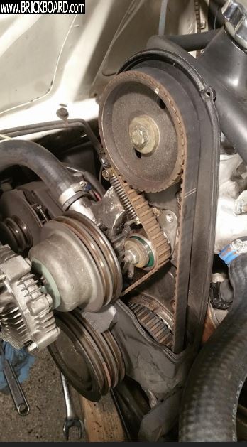 Volvo 200 -- 1985 244 Timing belt