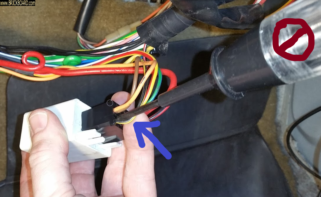Volvo 200 -- 85 244 Fuel relay test 