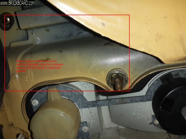 Volvo 200 -- Moisture in 240 Trunk