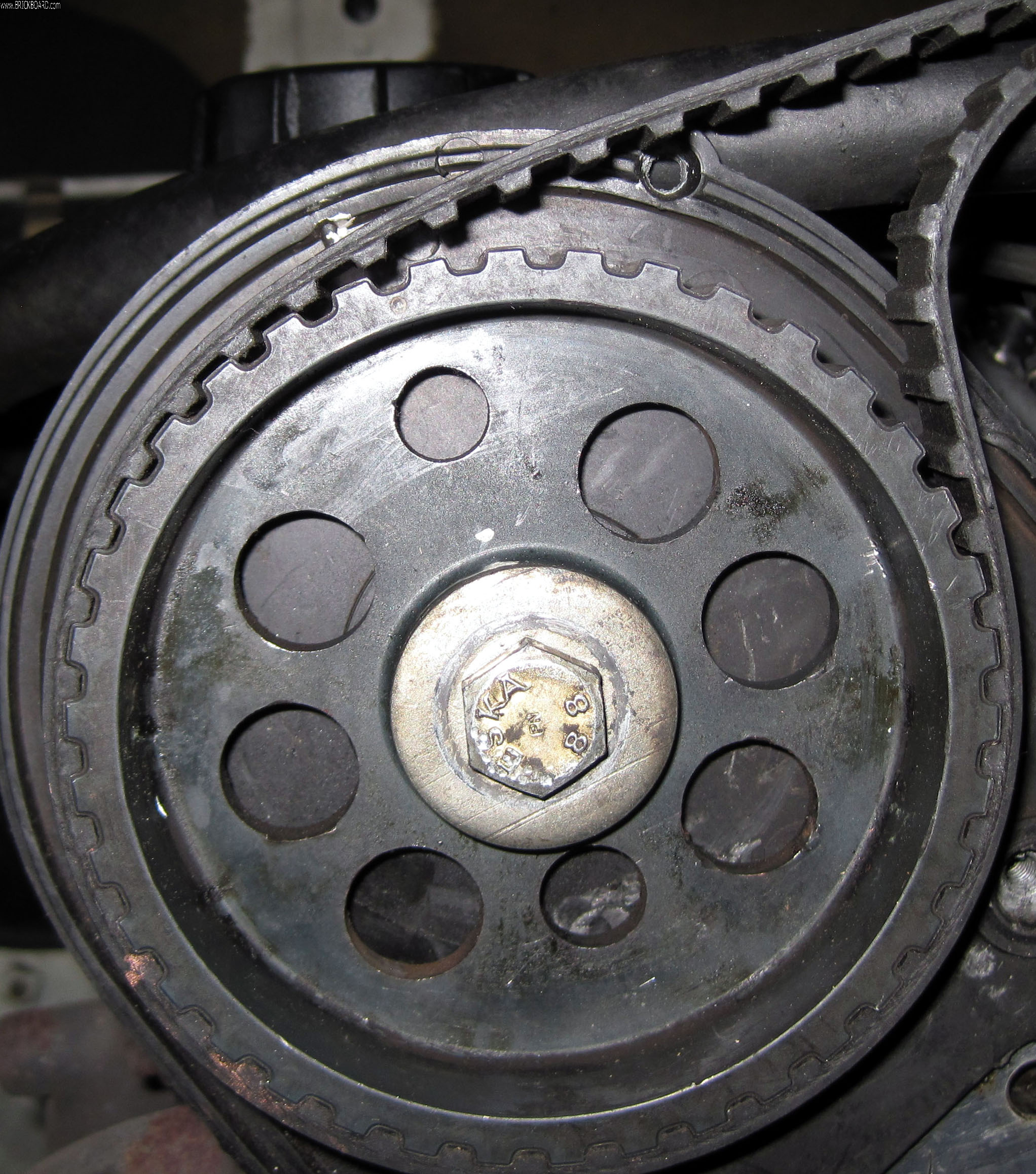 Volvo  -- Camshaft Bolt Stuck ii