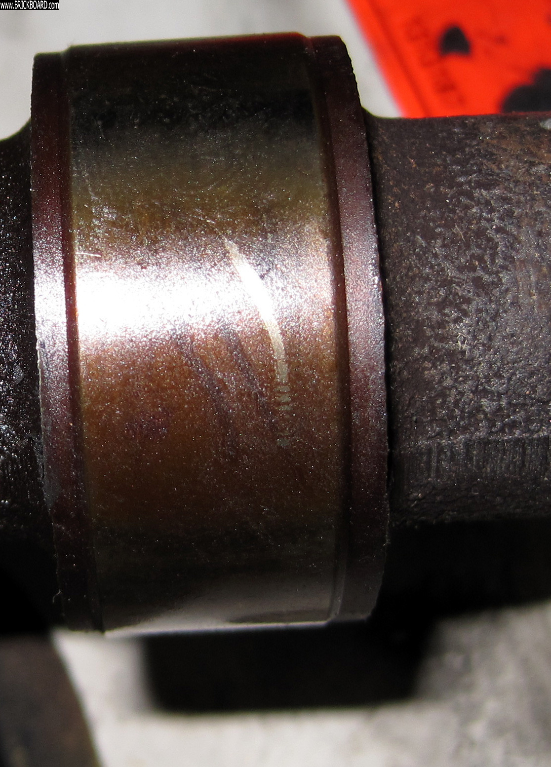 Volvo 200 -- Cam Lobe Camshaft Scratch 1 of 2