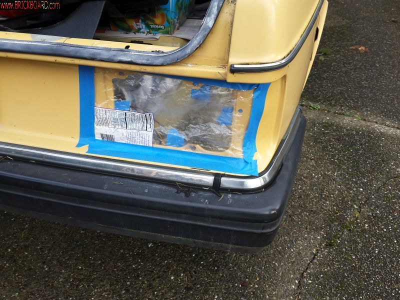 Volvo 200 -- Masked tail light holes in body