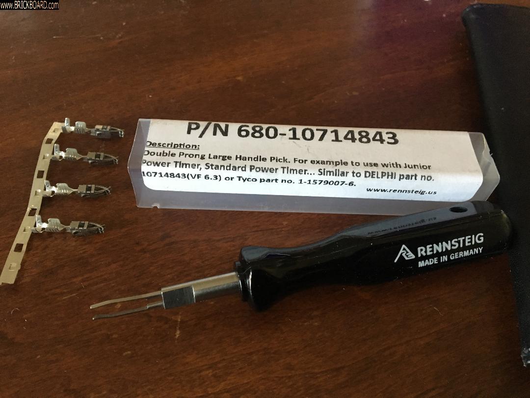 Volvo  -- Terminal Release Tool w part numbers