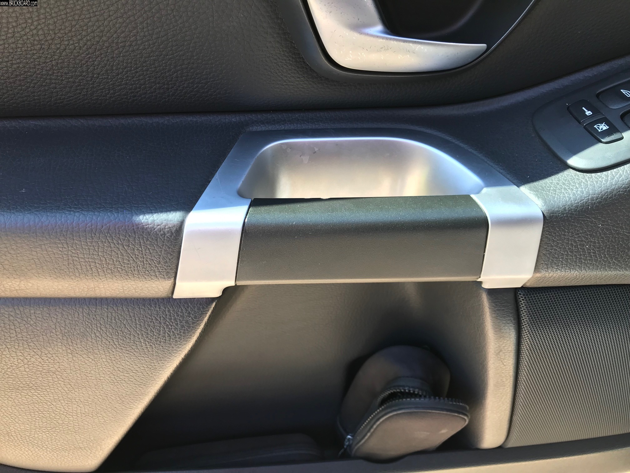 Volvo XC90 -- 2008 XC90 Door Panel Handle