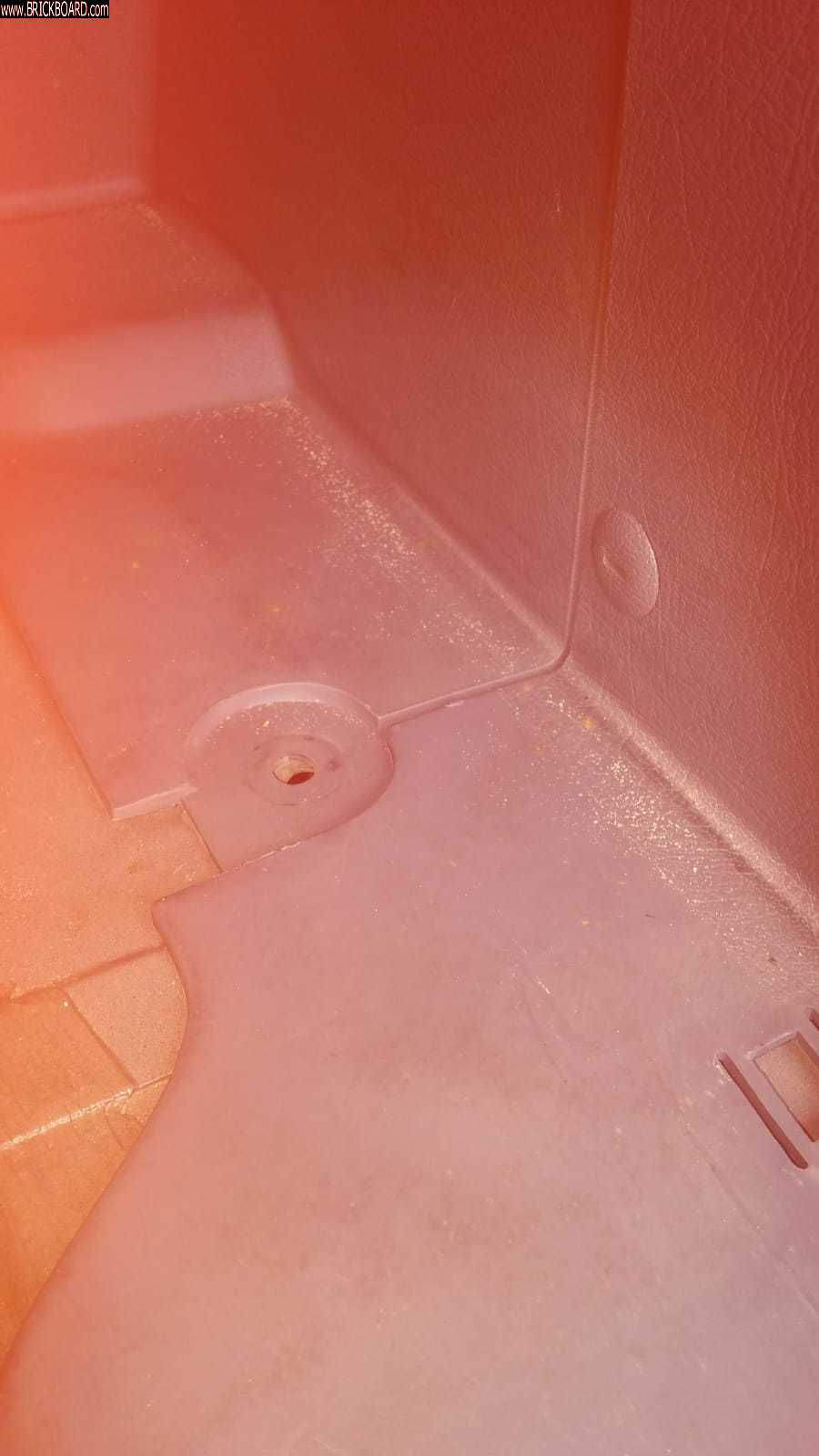 Volvo 900 -- volvo 940 1993 boot plastic cover-2