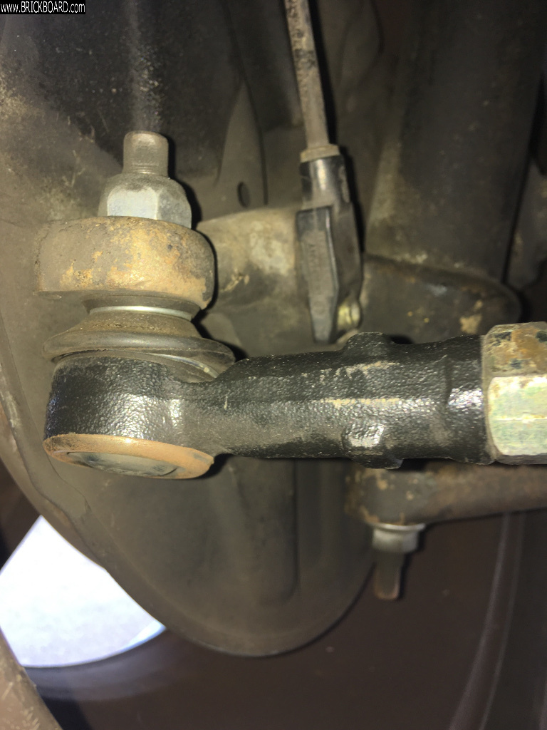Volvo 900 -- 940 tie rod ends