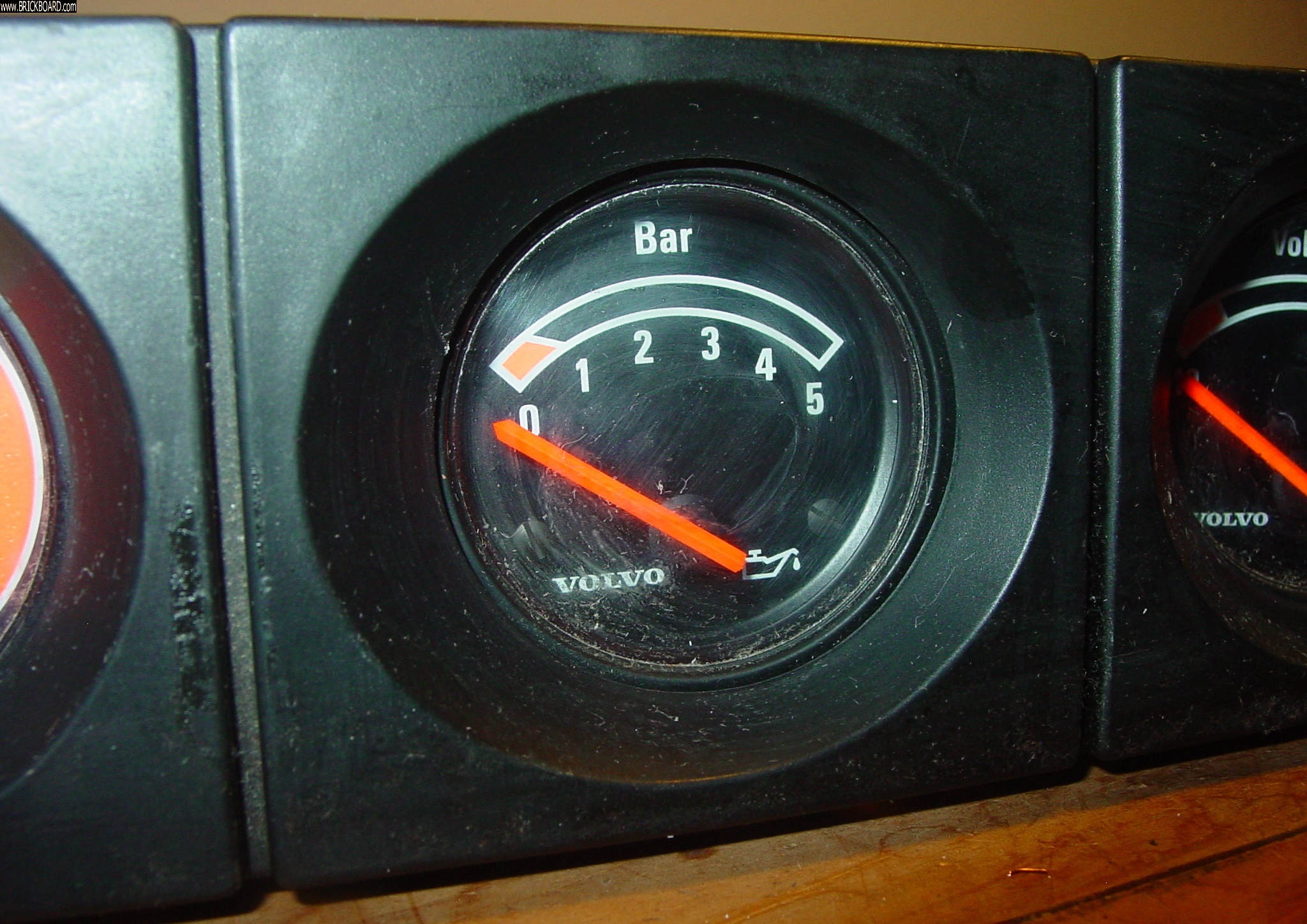 Volvo 200 -- 1981-1984 Center Console Volvo 240 Turbo Gauge Cluster