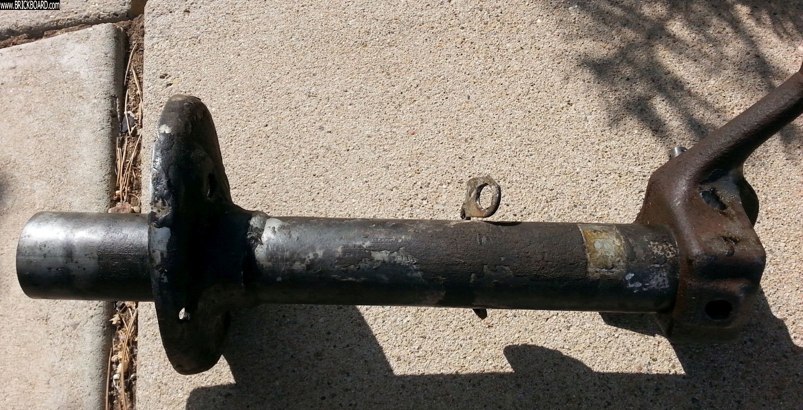 Volvo 200 -- Strut Tower-03