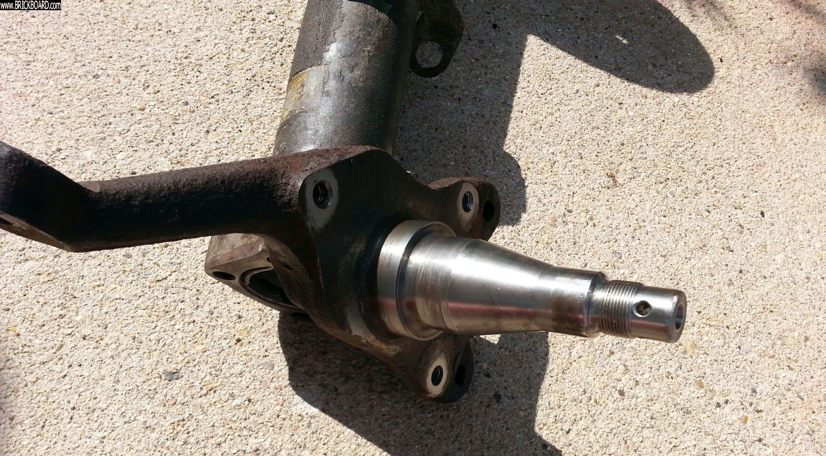 Volvo 200 -- Strut Tower-07