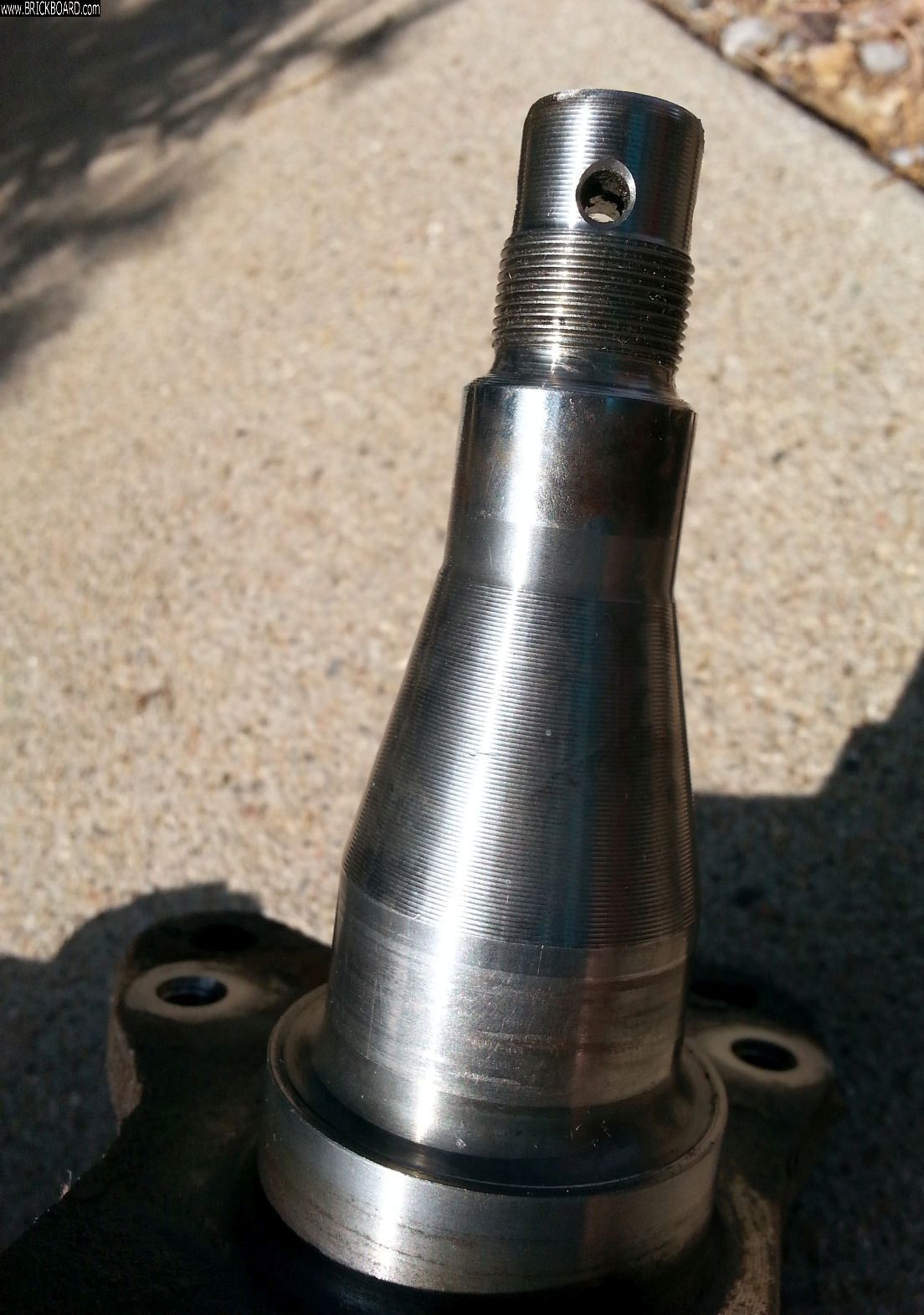 Volvo 200 -- Strut Tower-08