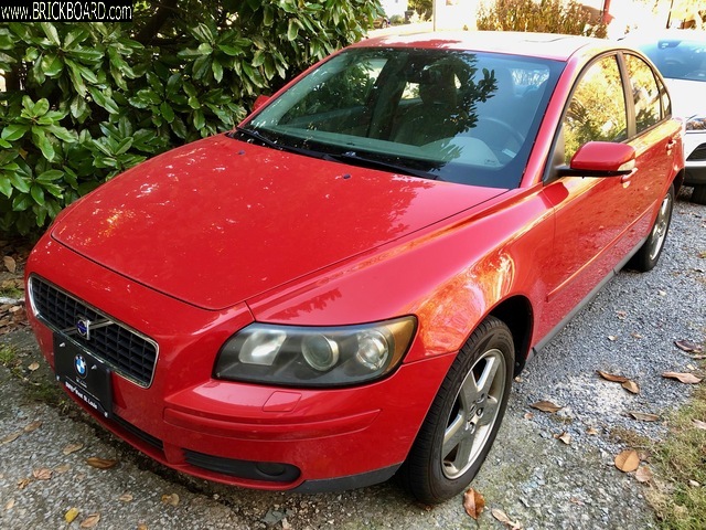 Volvo S40-V40 -- 2006 S40 T5 AWD (2.5L) FOR SALE
