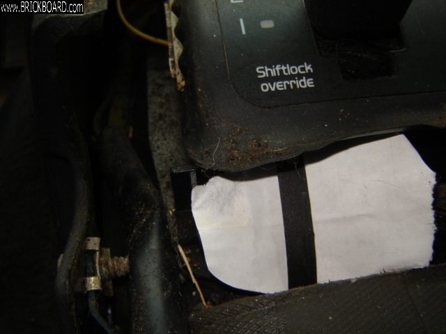 Volvo 900 -- 1995  Volvo 940 automatic transmission indicator