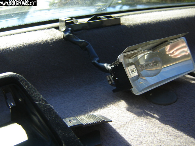 Volvo 900 -- 1995 volvo 940/centre brake light