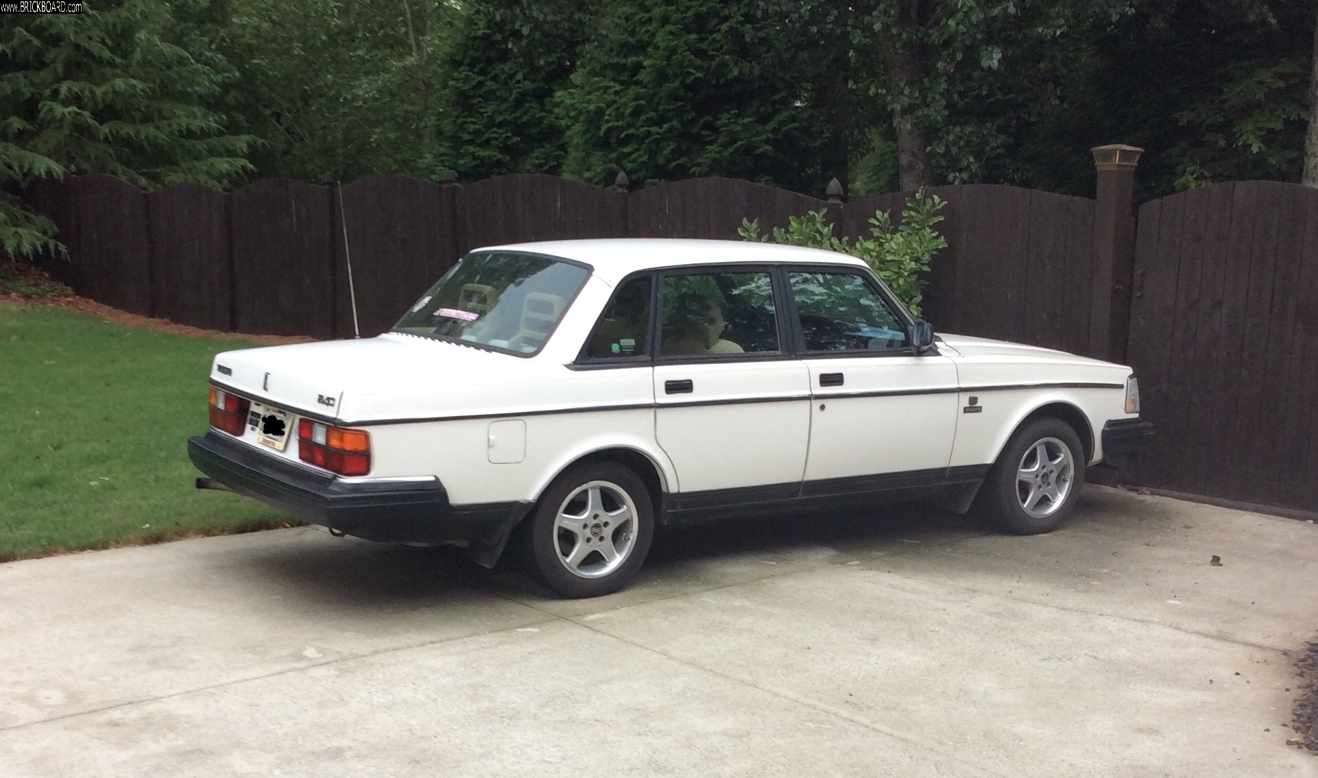 Volvo 200 -- 1991Volvo 240