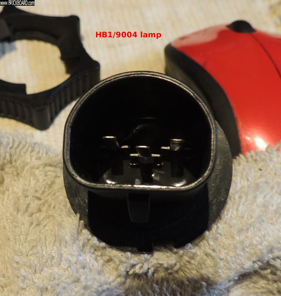 Volvo 900 -- HB1/9004 lamp 