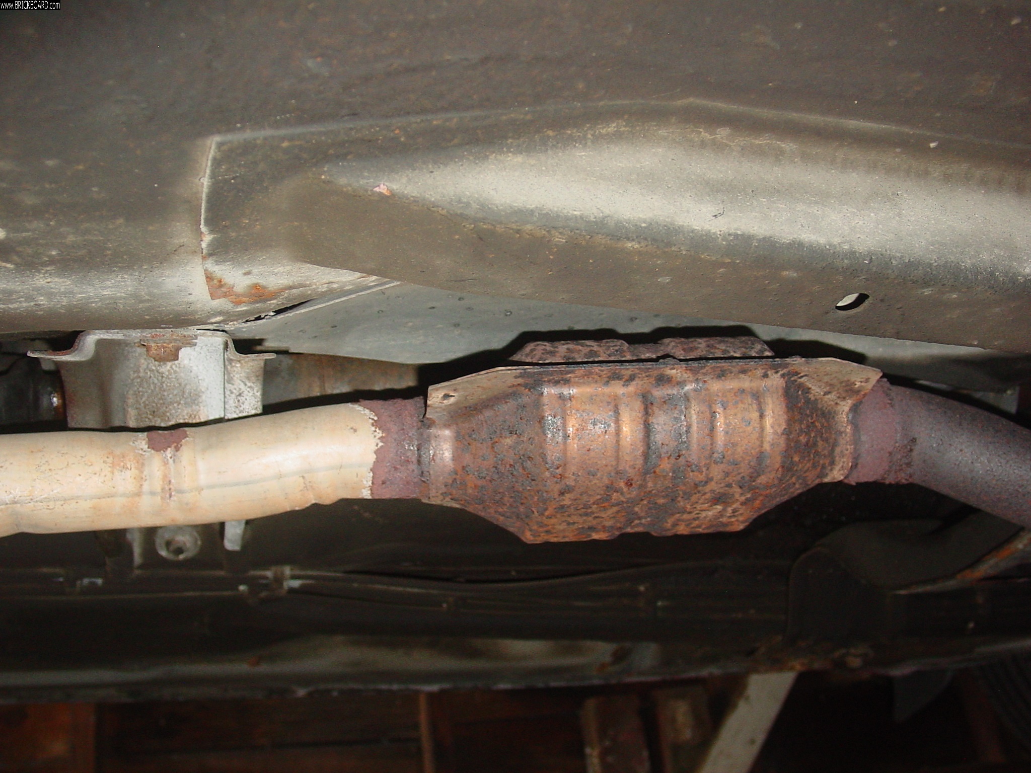 Volvo  -- 1990 Volvo 240 Monolithic Welded Rusty Exhaust Needs Replaced