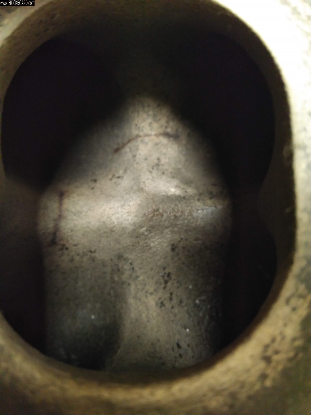 Volvo 900 -- Cracked Exhaust Manifold
