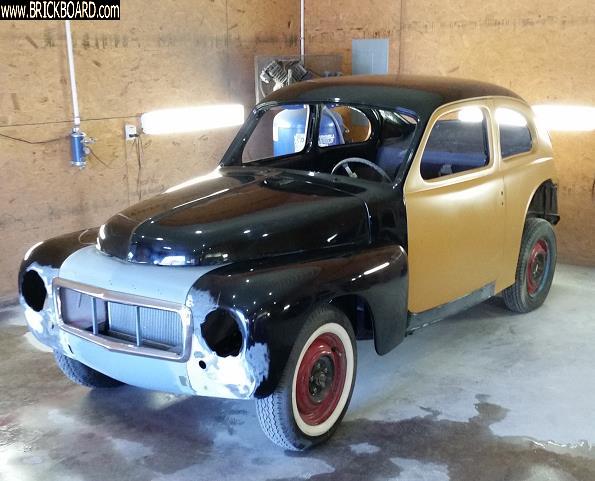 Volvo 444-544 -- progress from black to red