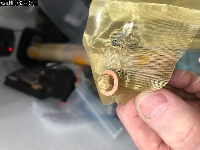 Volvo  -- Brake master cylinder mesh
