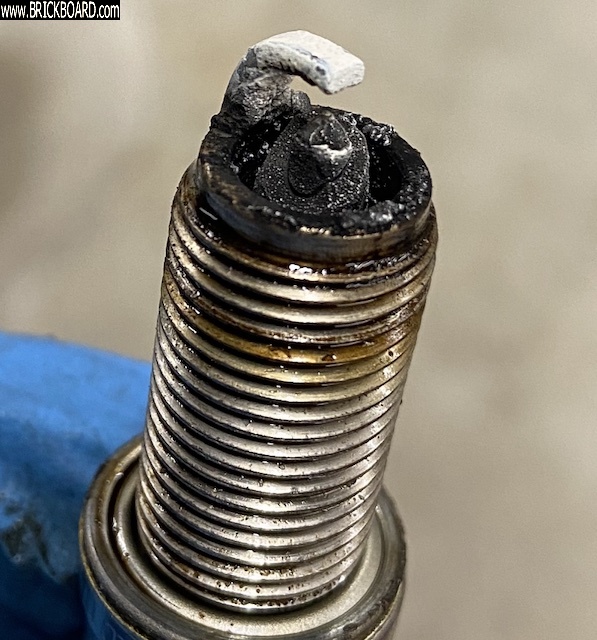 Volvo  -- 3.0 T6 Plug
