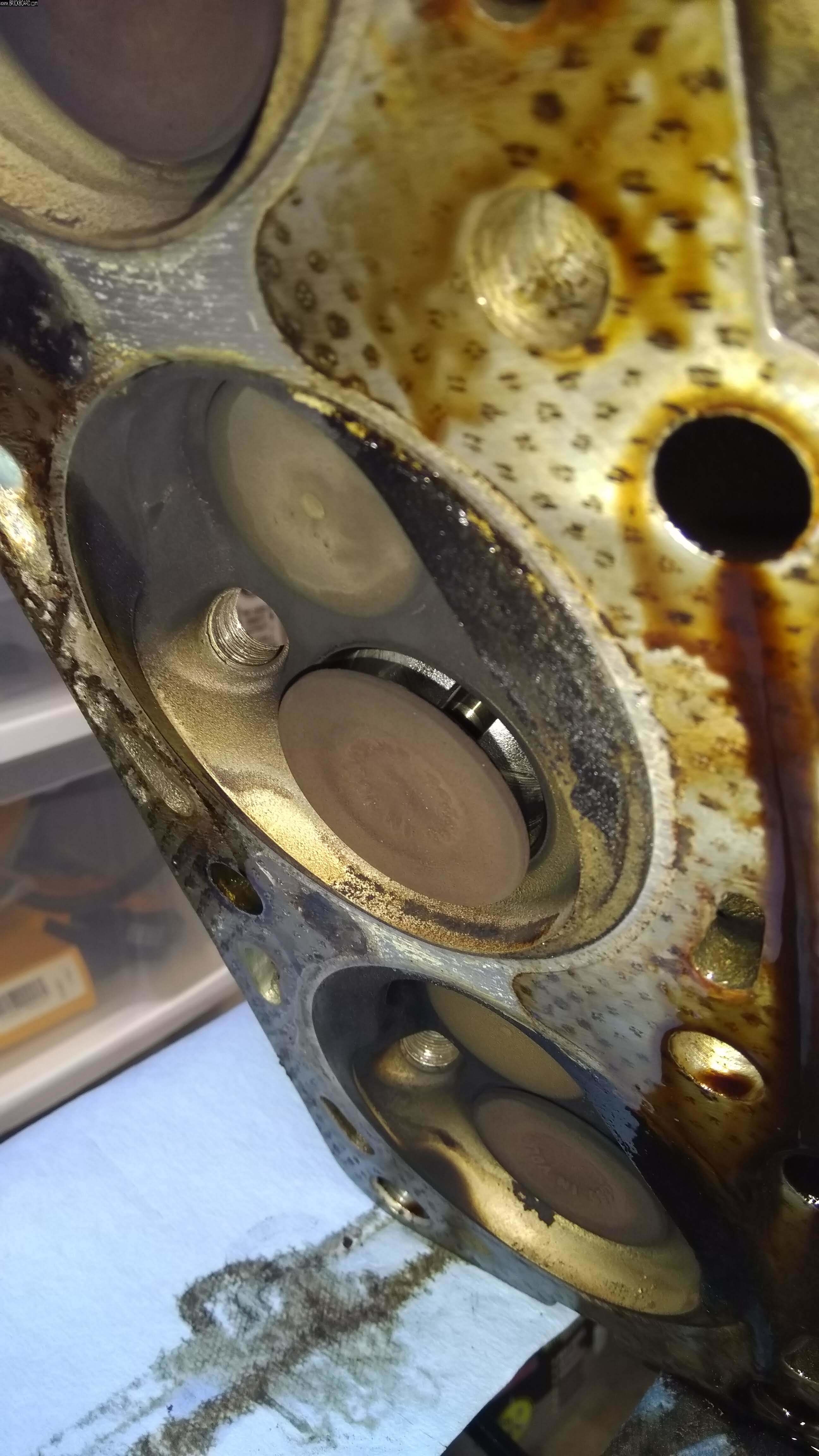 Volvo 900 -- Headgasket trouble