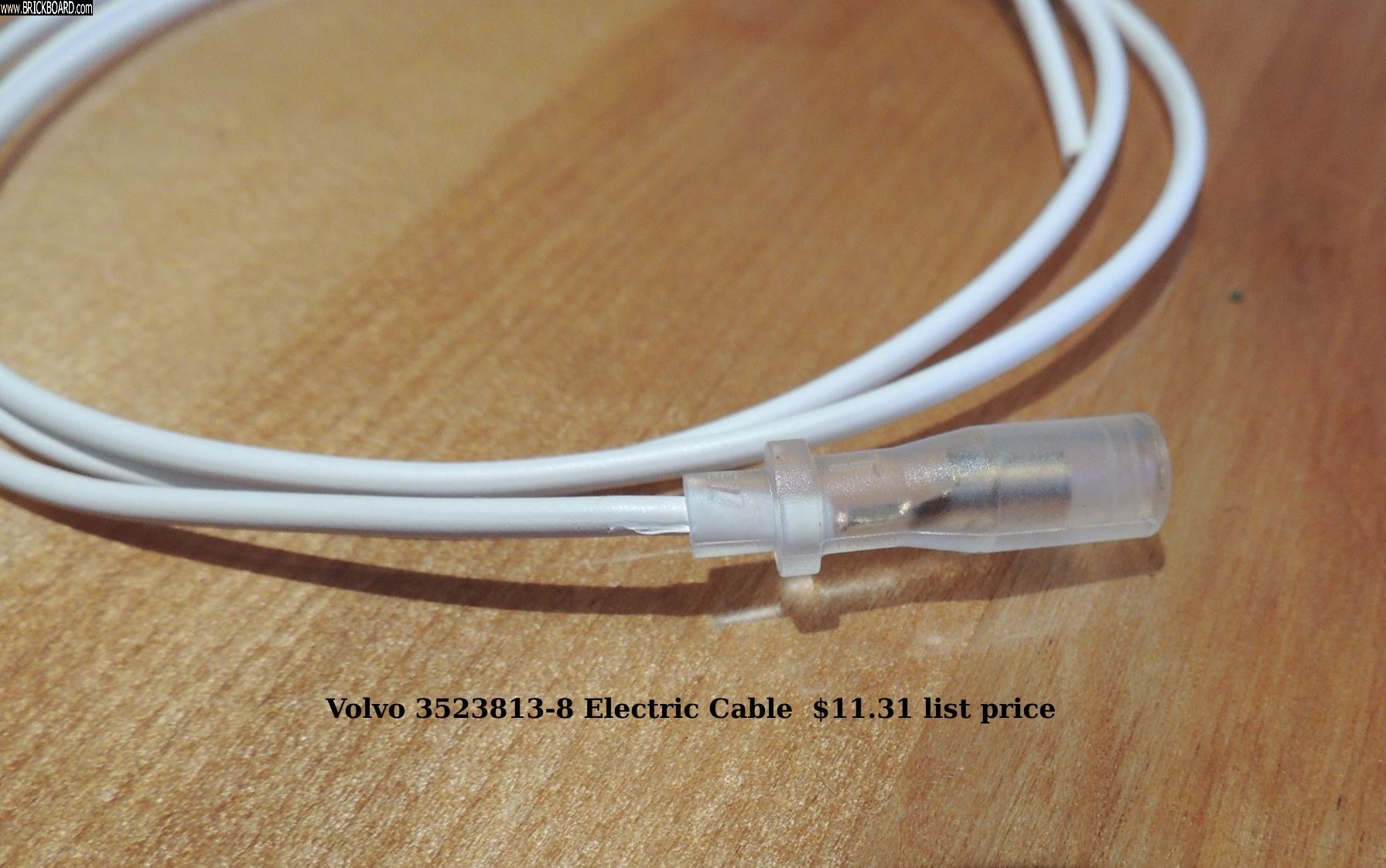Volvo 900 -- pin repair kit, OBD port, corner lights, & more
