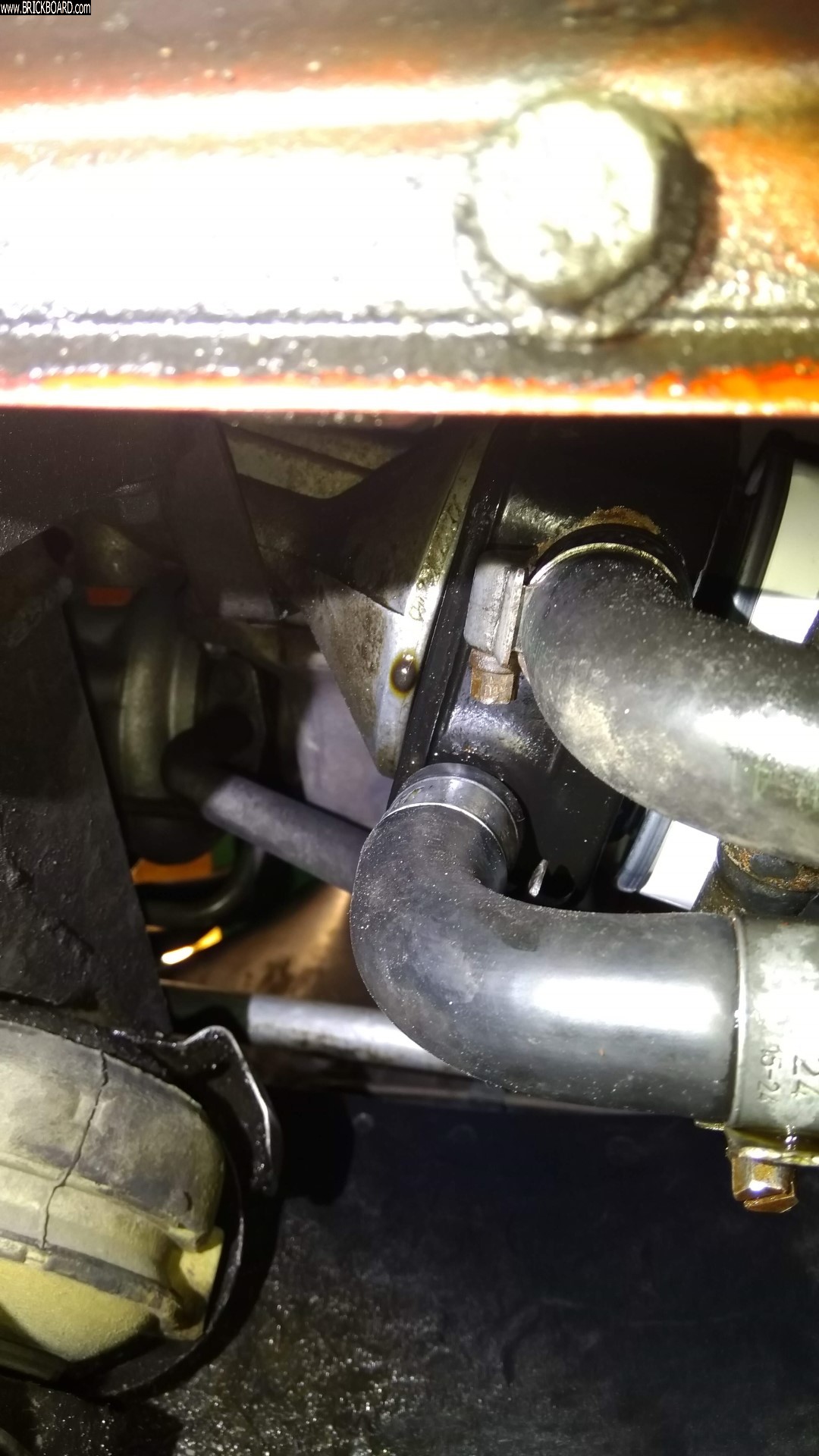Volvo 900 -- 940/Oil Leak