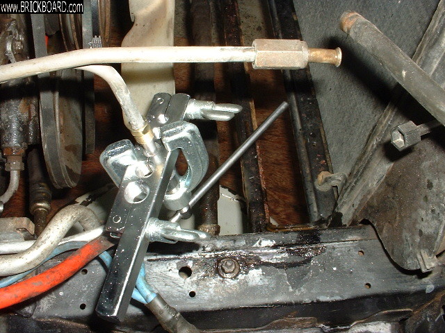 Volvo 700 -- Splicing brake line in place