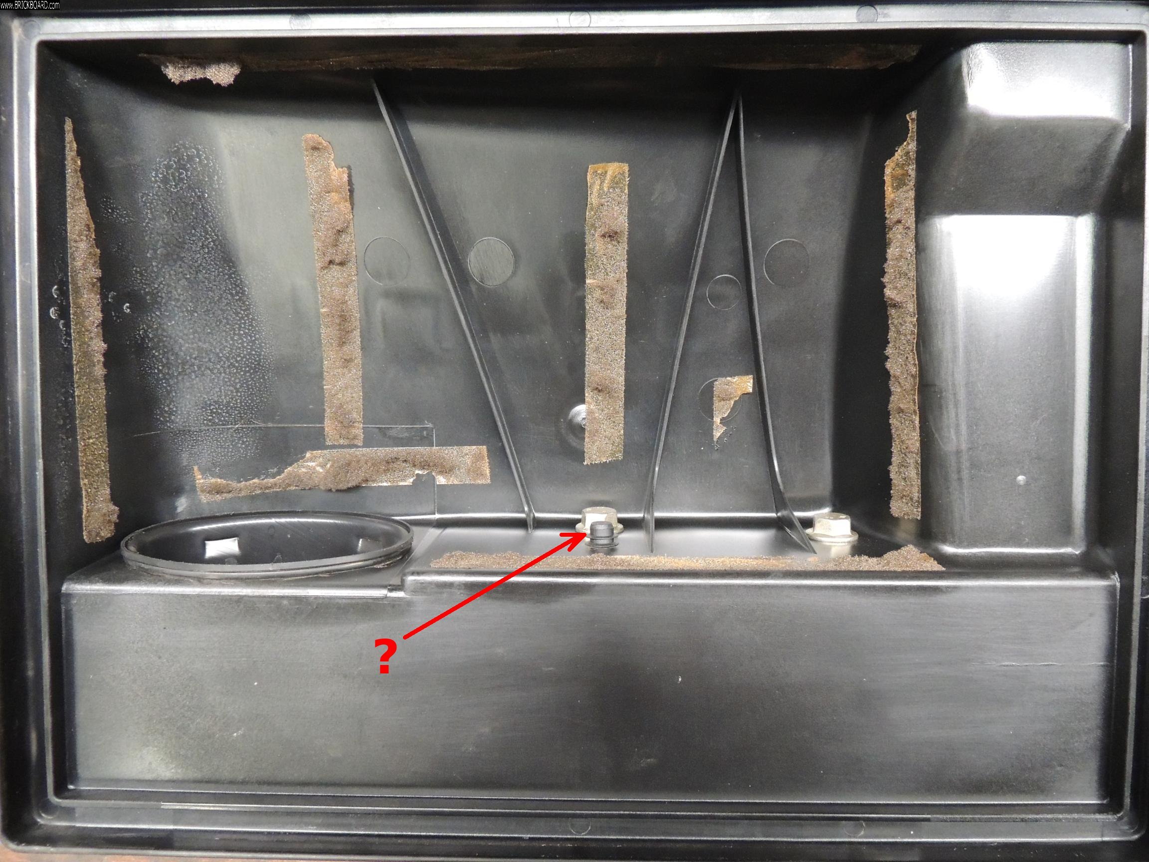 Volvo 900 -- 940T air box