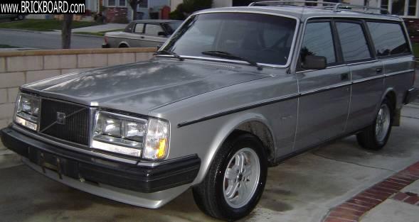 Volvo 200 -- 1984 245DL
