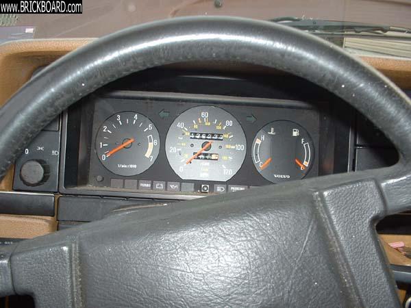 Volvo 200 -- 84 244t