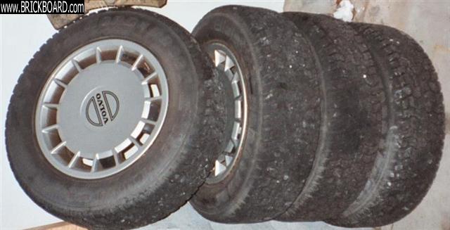 Volvo 700 -- 740 tires