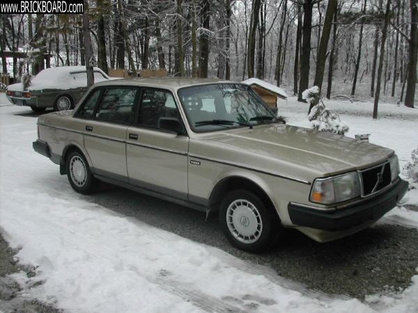 Volvo 200 -- 1991 240