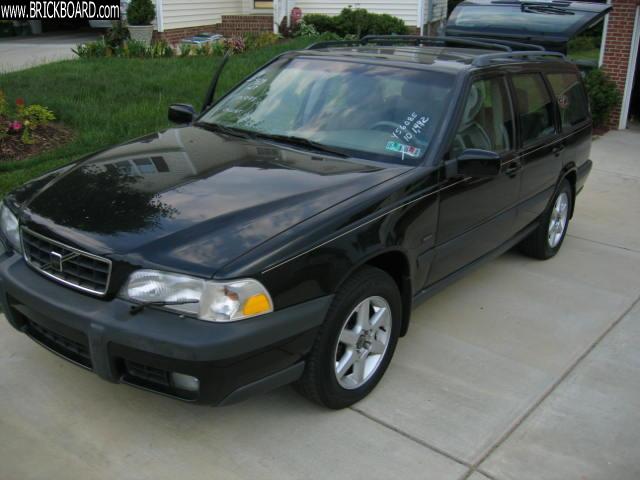 Volvo V70 -- FOR SALE 98 V70 Cross Country