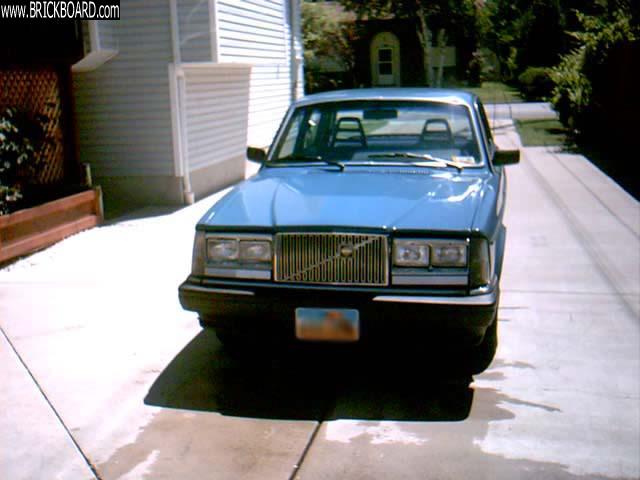Volvo 200 -- 1985 DL for sale
