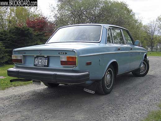 Volvo 140-160 -- 1975 Volvo 164E