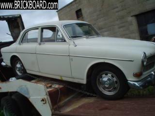 Volvo 120-130 -- 122S