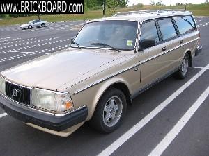 Volvo 200 -- Volvo Wagon