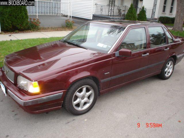 Volvo 850 -- Nice 850 GLT loaded, runs great. must go