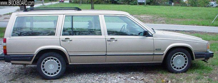 Volvo 700 -- V8 Volvo