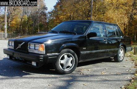 Volvo 700 -- Exceptional 744 turbo-Dealer serviced-newer turbo-michigan