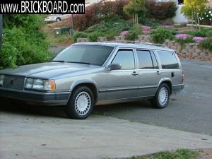 Volvo 700 -- 90 V8 760 wgn