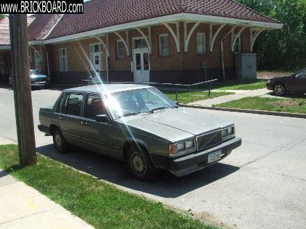 Volvo 700 -- 88 740 GLE